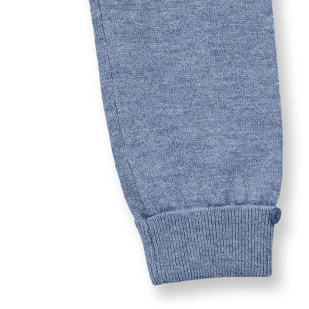 Sense Organics Baby Merino Strickleggins in denimblau mélange, Modell PABLO