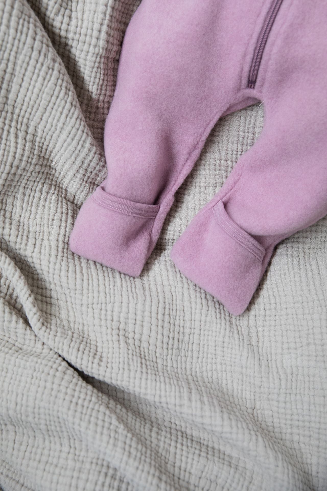 Engel Overall aus Wollfleece mit Kapuze und Reißverschluss