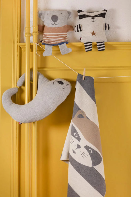 DaviDFussenegger Baby-und Kinderdecke Waschbär