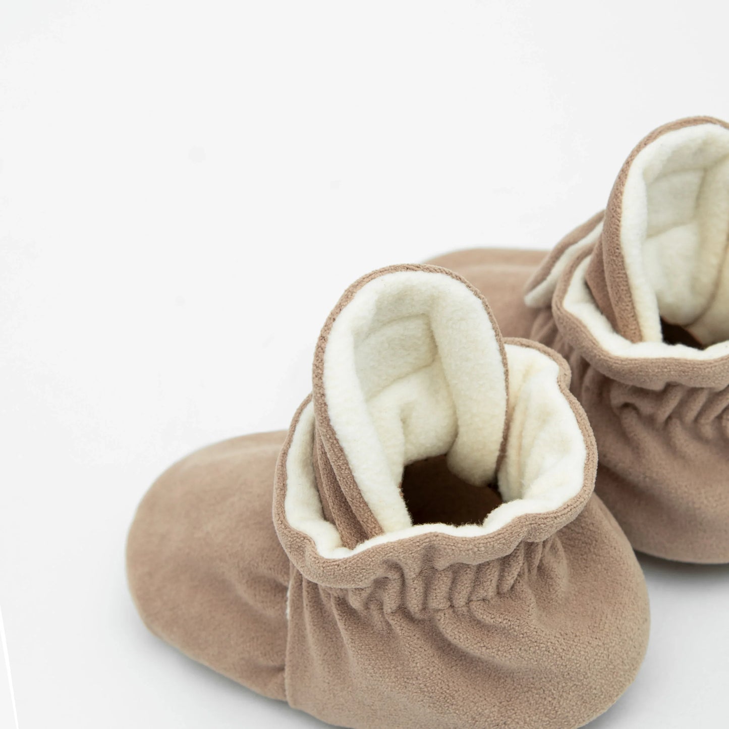 Kings & Rebels Booties Gamuza Gripper - Café
