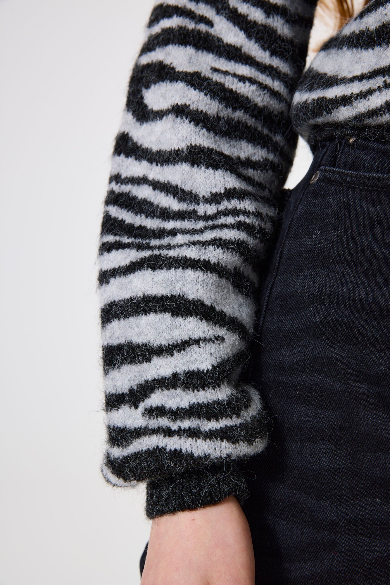 Garcia Strickpullover in Zebraoptik