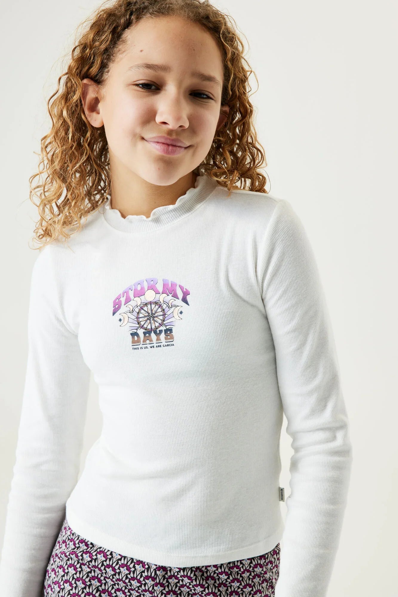 Garcia Cremeweißes Langarmshirt