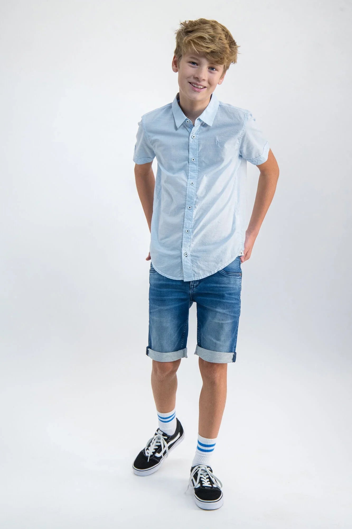 Hellblaues Kurzarmhemd von Garcia