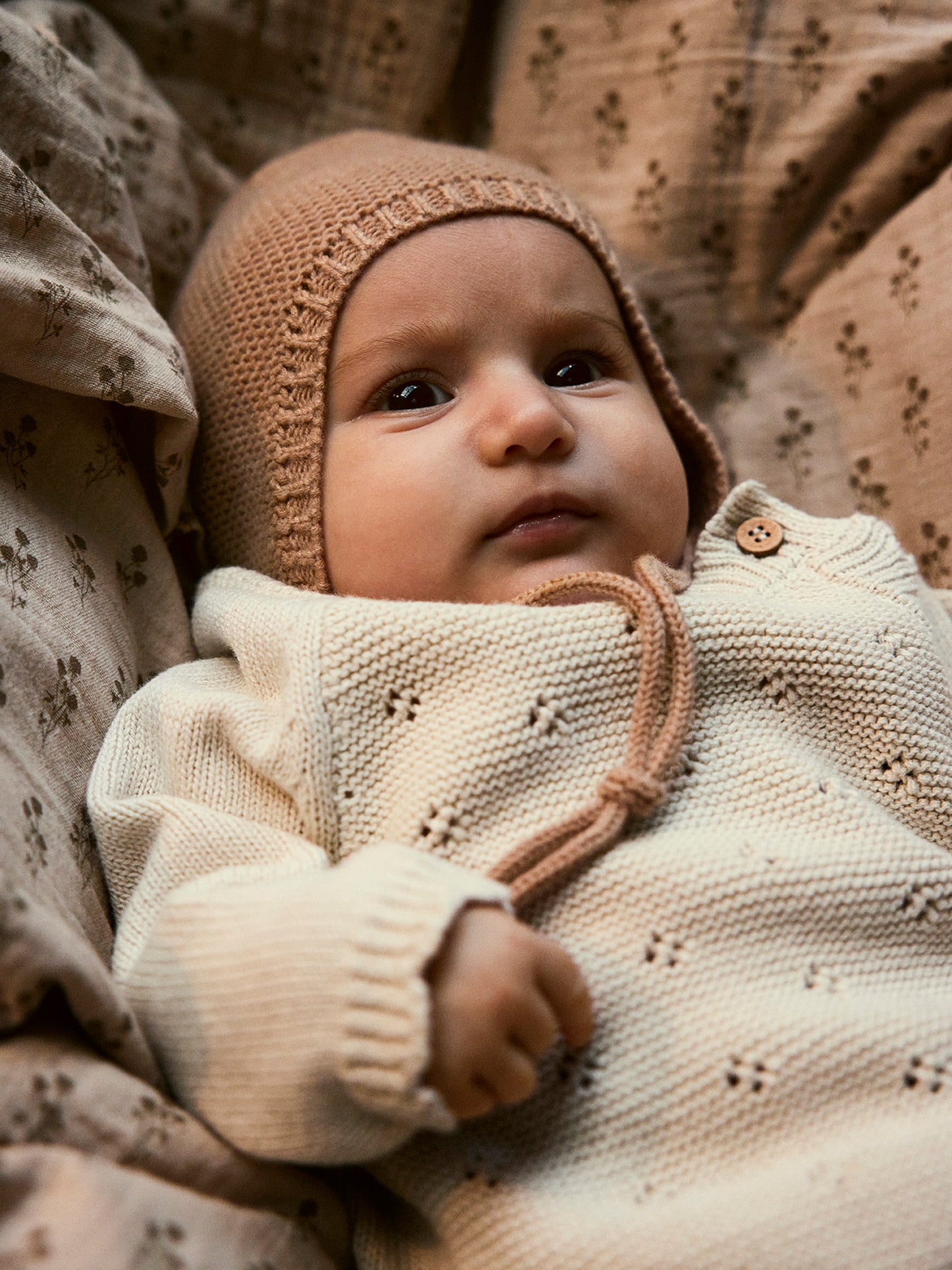 Lil'Atelier Strickpullover aus Bio-Baumwolle mit seitlichen Knöpfen