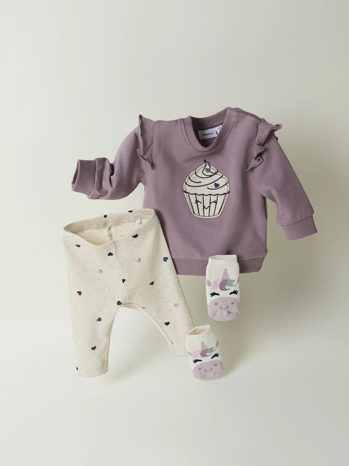 Name it Sweatshirt mit Cupcake-Applikation