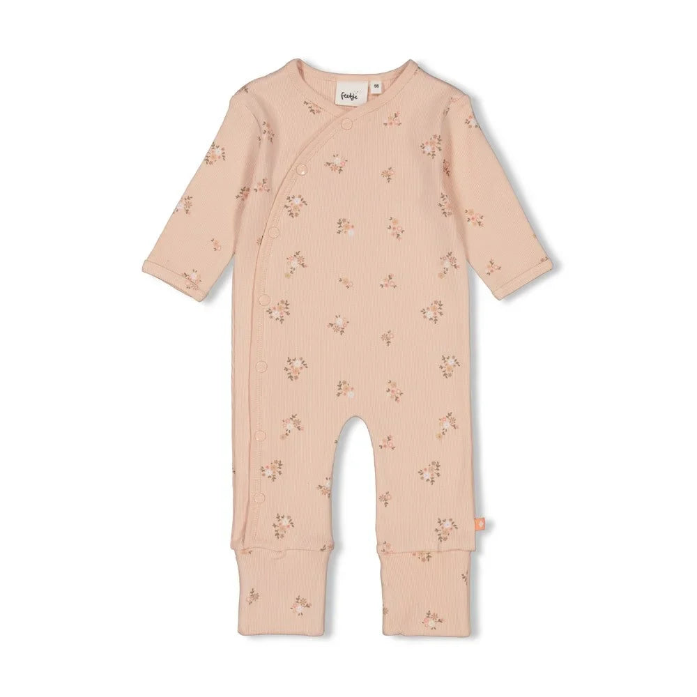 Anzug mit Klapfuß in Rosa AOP Flowers von Feetje