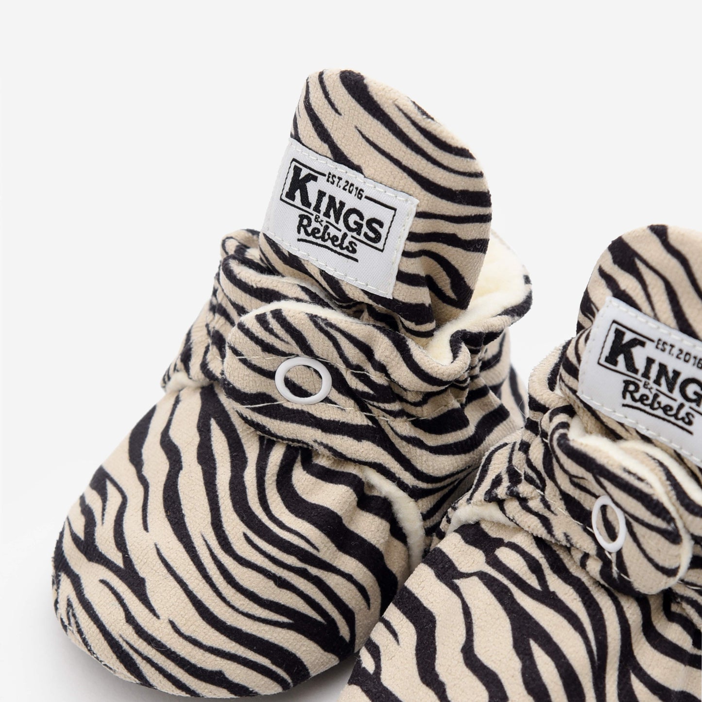 Kings & Rebels Booties Gamuza Gripper - Zebra - Limited Edition