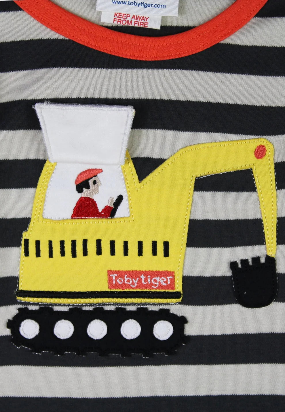Toby Tiger Langarmshirt mit Bagerapplikation GOTS