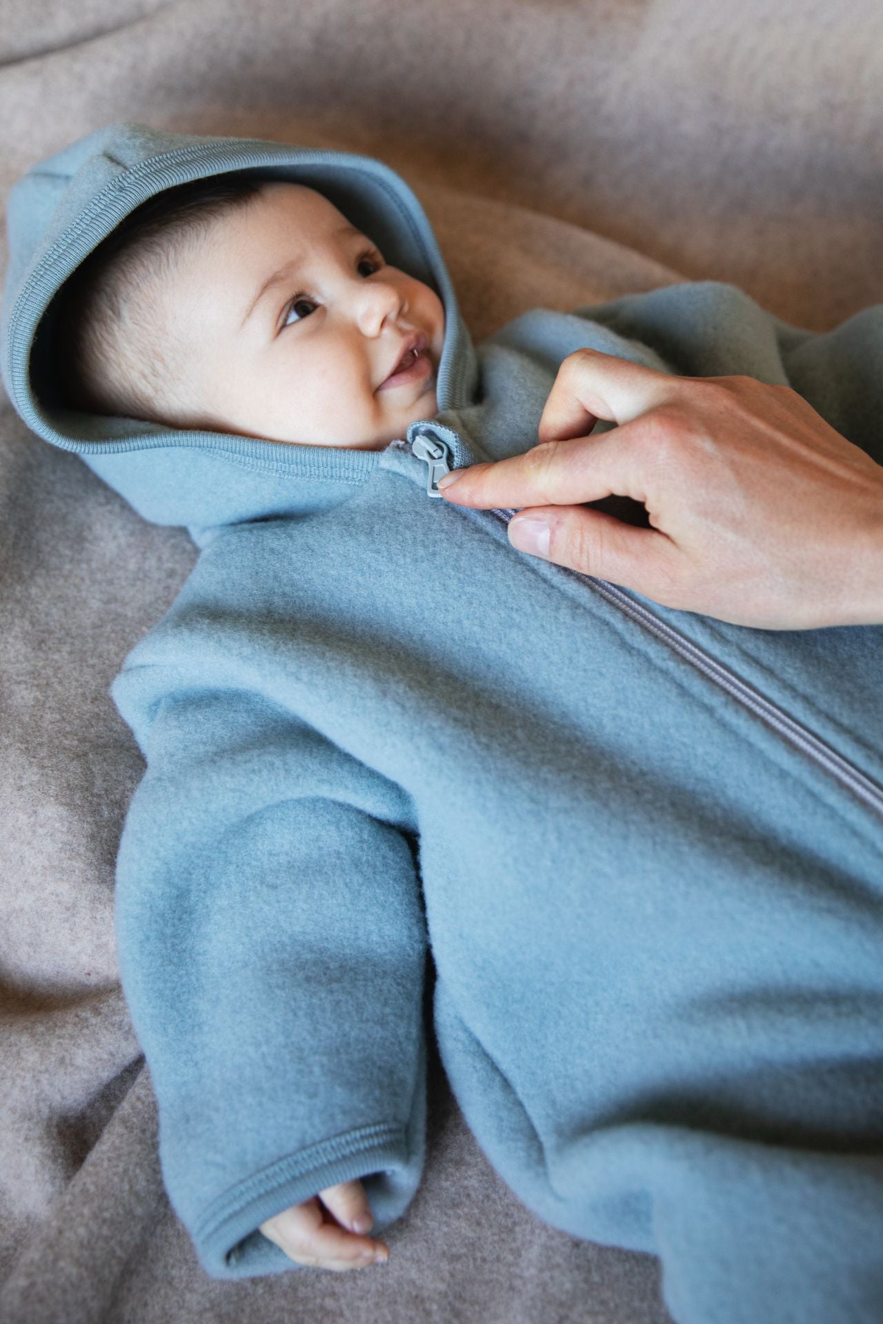 Engel Overall aus Wollfleece mit Kapuze und Reißverschluss