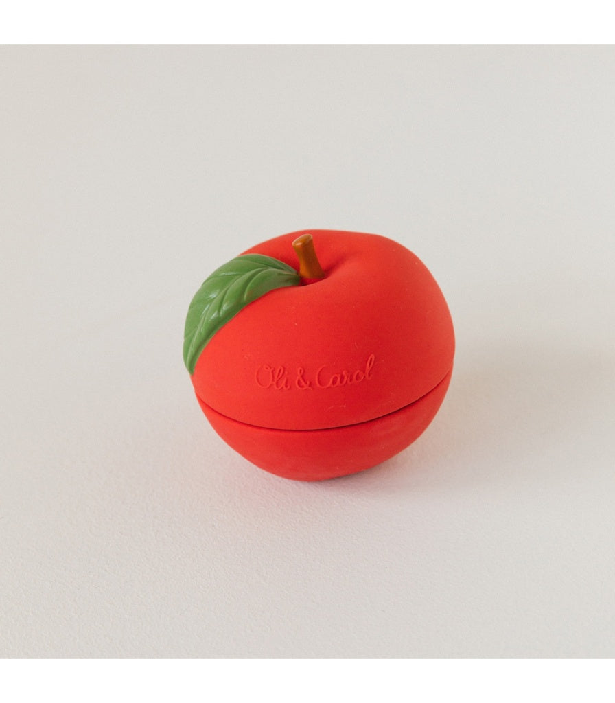 Oli & Carol Stapelspielzeug und Rasselball - Apple Stackable Toy & Rattle Ball