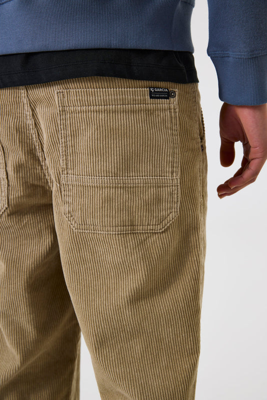 Garcia Cordhose in Beige
