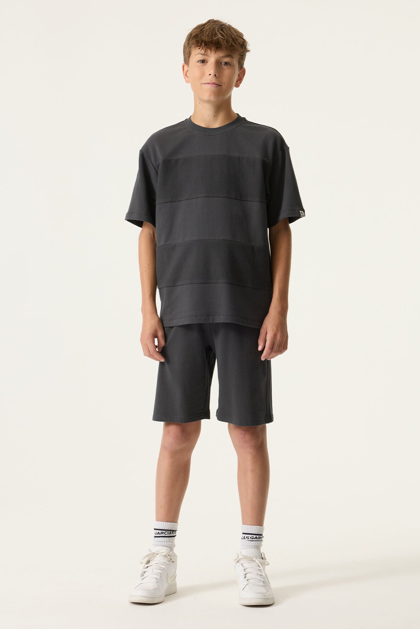 Garcia Dunkelgraue Sweatshorts
