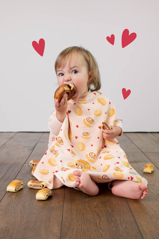 Little Casimir Lätzchen 'Boo' LIMITED EDITION Cinnamon Roll Waterproof