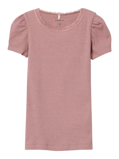 Name it T-Shirt mit Spitze aus Bio-Baumwolle und Modal