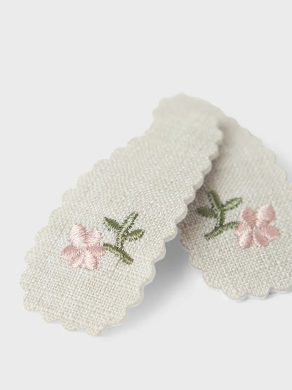 Lil'Atelier Spängchen mit aufgestickten Blumen