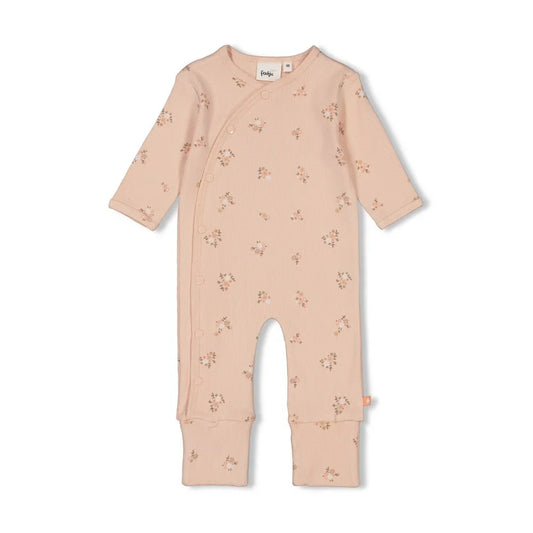 Anzug mit Klapfuß in Rosa AOP Flowers von Feetje