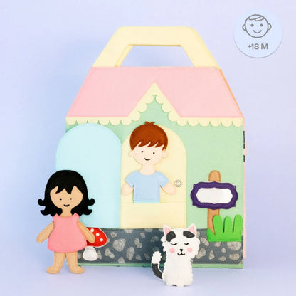 Jolly Designs Travel Buddy Puppenhaus – ein Zuhause für unterwegs, ab 18 Monaten