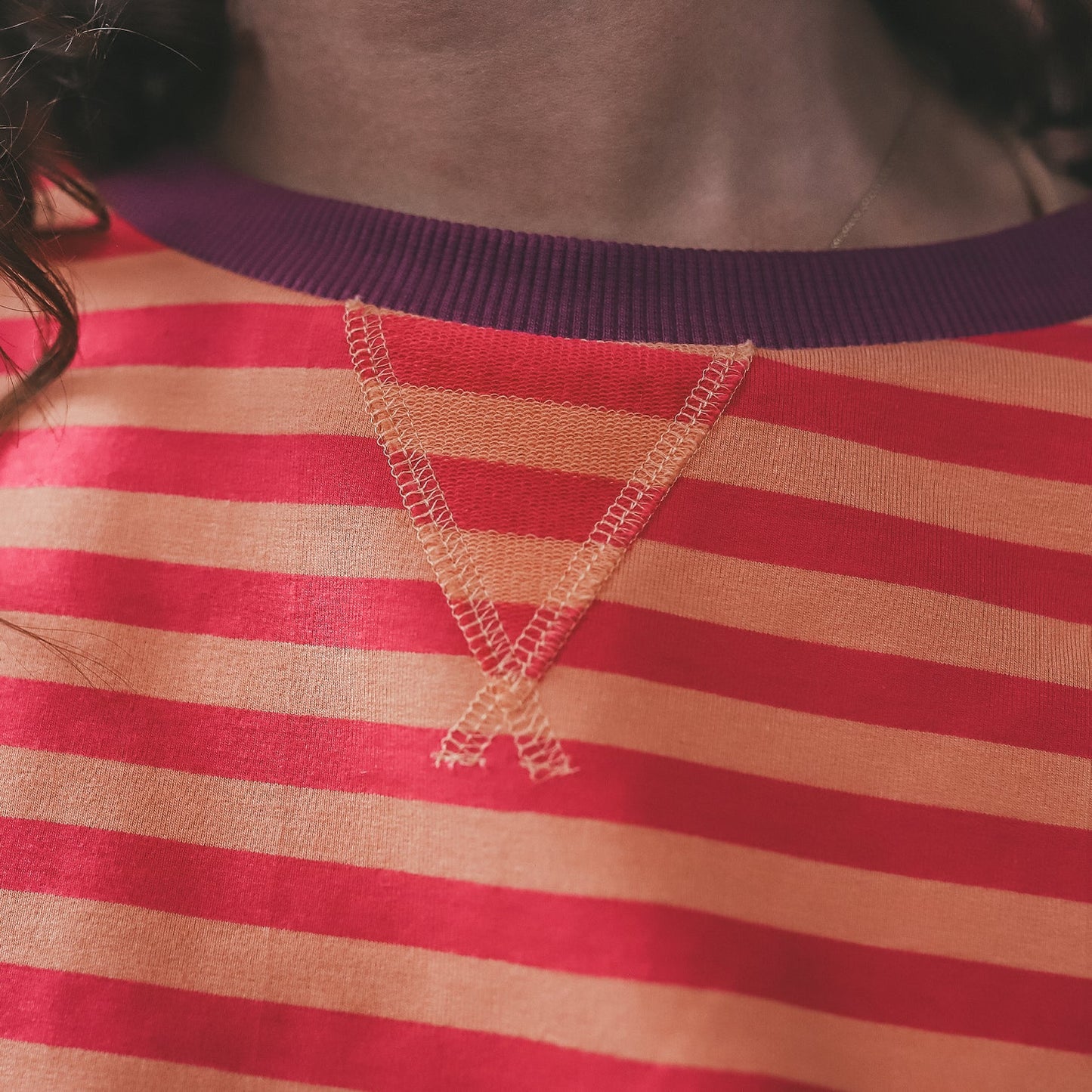 Your Wishes Sweatshirt gestreift in Rot/Violett für Mamas - Minime-Look